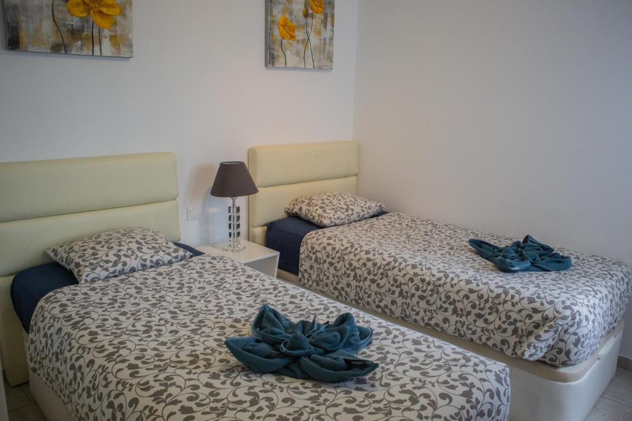 Los Gracioseros Puerto Del Carmen Luxury Kültér fotó